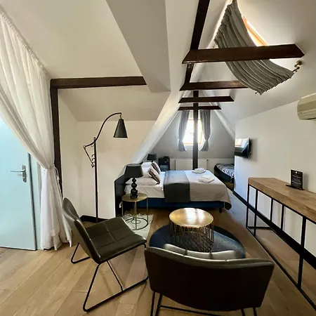 Antik Hotell