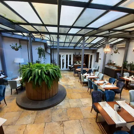 Antik Prague