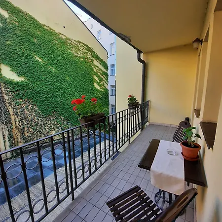 Hotel Antik 4*