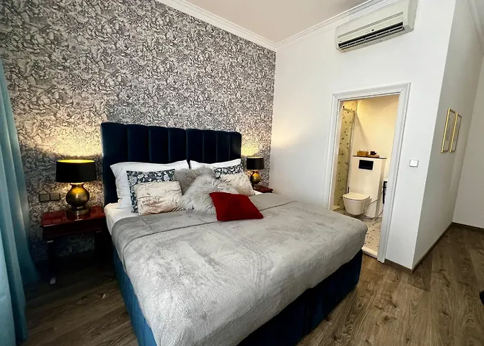 Hotel Antik 4*