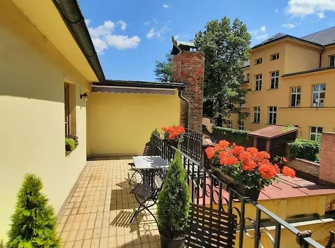 Antik Hotel 4*
